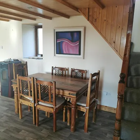 Ferienhaus Beacon View House 4-beds Sleeps 8 Parking Church Cross